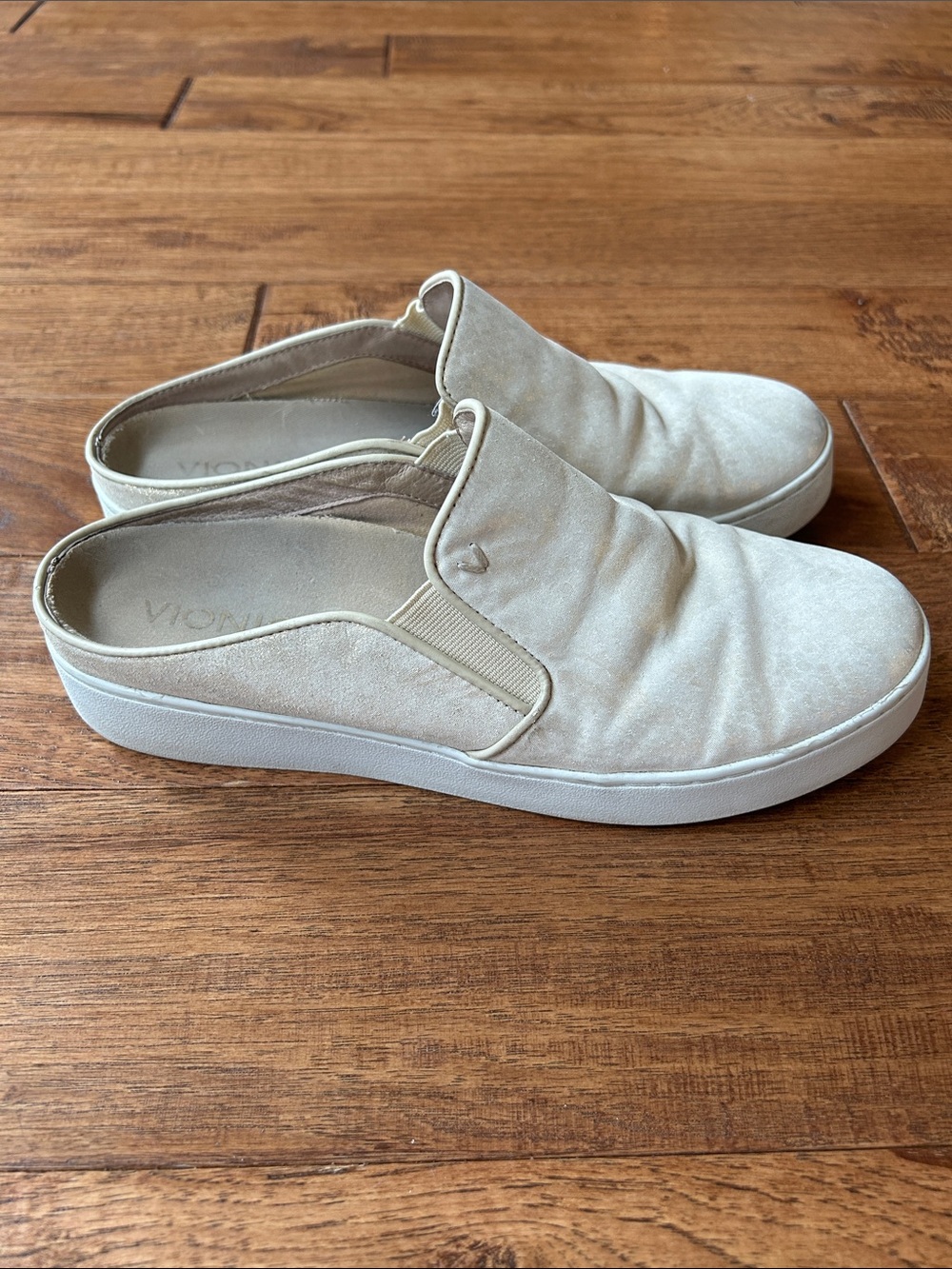 Vionic Splendid Dakota Slip On Mules Comfort Shoes Gold Metallic Snake Size 7.5